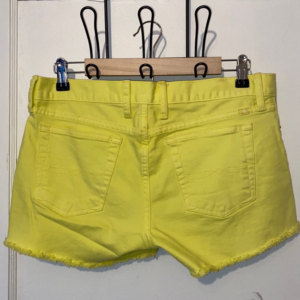 Lucky Brand Riley lemon yellow short shorts distressed hemline - Picture 3 of 8